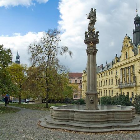 Apartment Vodickova 11 Praha Bagian luar foto